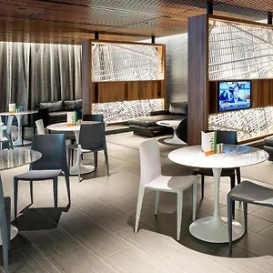 Courtyard By Marriott Long Island City/new York Manhattan View ניו יורק